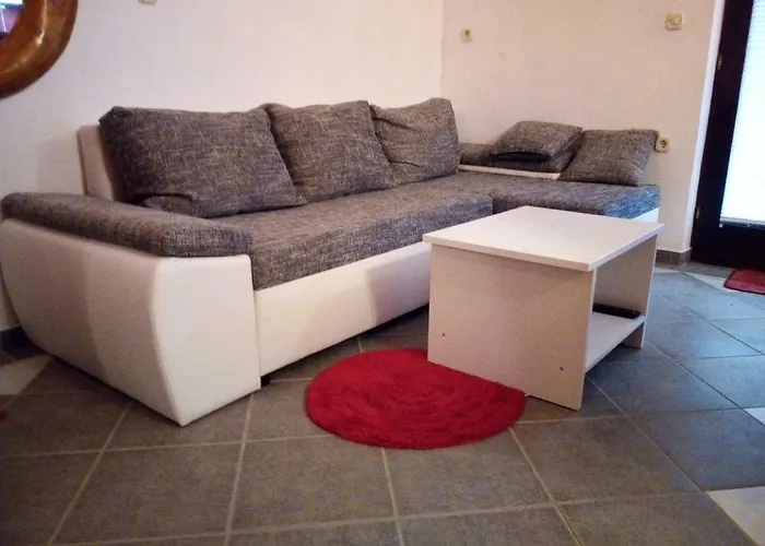 Studio Apartman Hrast